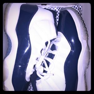 Air Jordan 11 Retro, White/University Blue